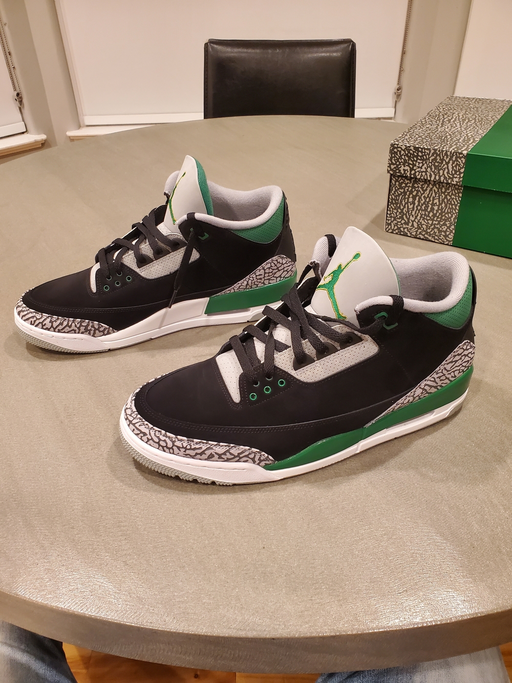 Jordan 3 Pine Green - Picture 3 of 12